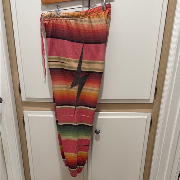 Aviator Nation Serape Bolt Stitch
Cropped Sweatshirt & Jogger Set - Picture 11 of 12